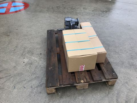 [3379-4542961-6.jpg]