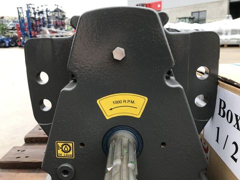 [3379-4542961-9.jpg]