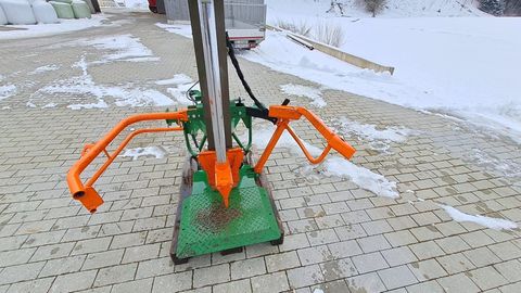[3379-4599030-5.jpg]