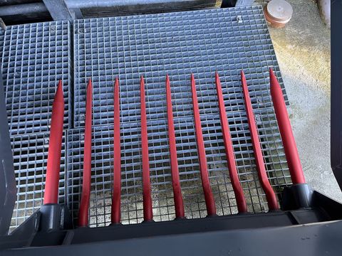 [3379-5204366-4.jpg]