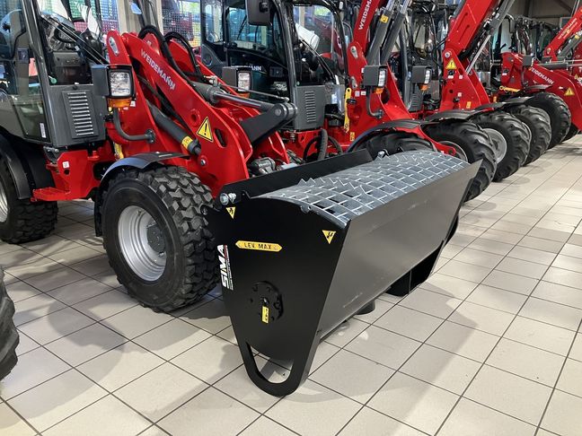 [3379-5343465-0_1.jpg]