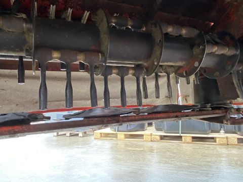 [3379-5384442-12.jpg]