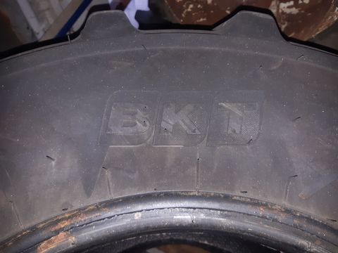 [3379-5500529-3.jpg]