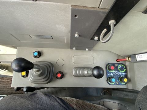 [3379-5554816-17.jpg]
