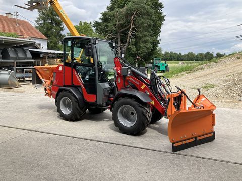 [3379-5945937-8.jpg]