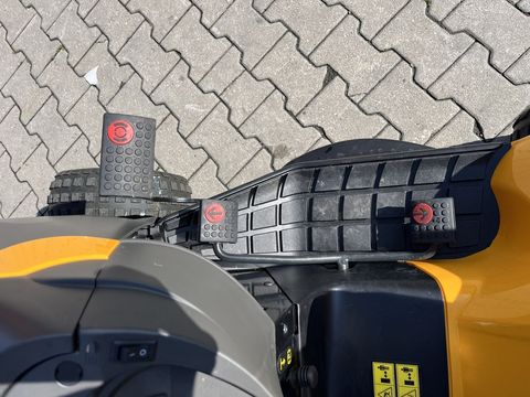 [3379-5947379-13.jpg]