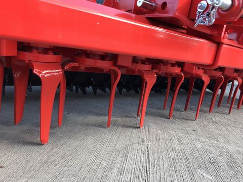 [3379-6255816-9.jpg]