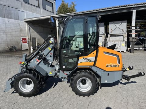 [3379-6261932-12.jpg]