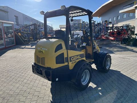 [3379-6406153-10.jpg]