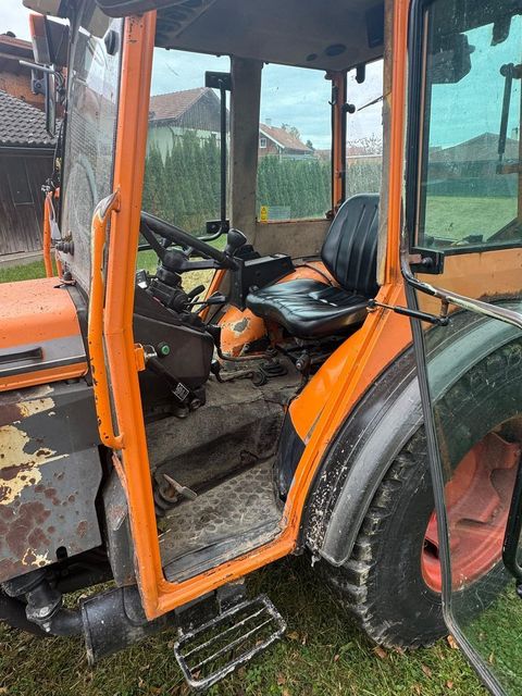 [3379-6478300-3.jpg]