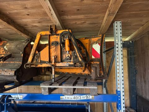 [3379-6478300-4.jpg]