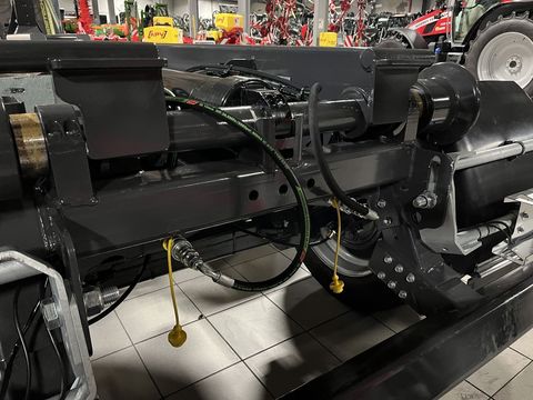 [3379-6492891-4.jpg]