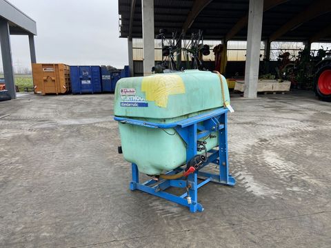 [3379-6495617-8.jpg]