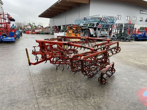 [3379-6522300-6.jpg]