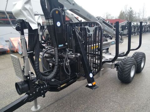 [3379-6535075-4.jpg]