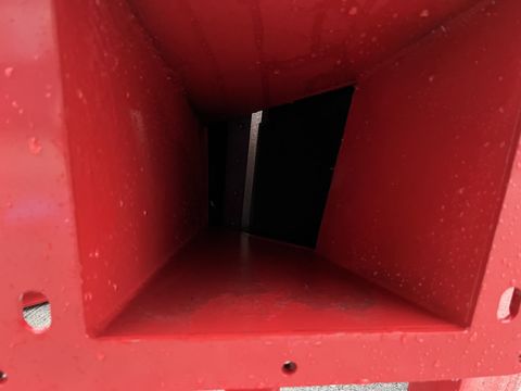[3379-6578782-6.jpg]