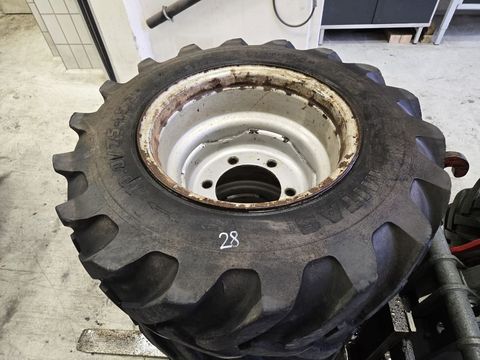 [3379-6626081-3.jpg]