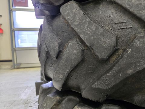 [3379-6626081-9.jpg]