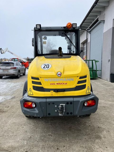 [3379-6634069-8.jpg]