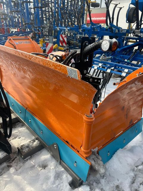 [3379-6646564-3.jpg]