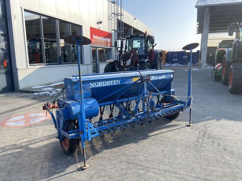 [3379-6646654-3.jpg]