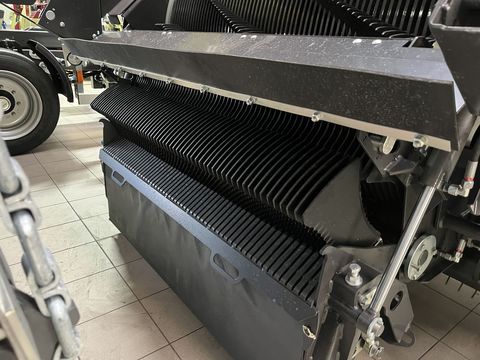 [3379-6727897-11.jpg]