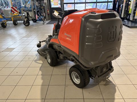 [3379-6746230-5.jpg]