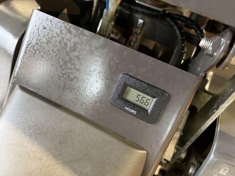 [3379-6746234-11.jpg]