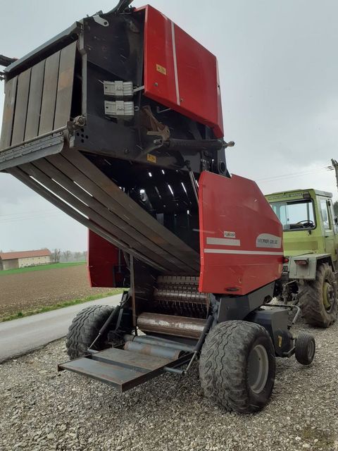 [3379-6747861-3.jpg]