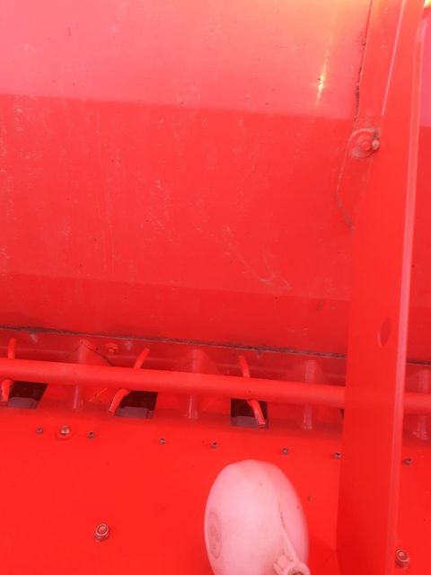 [3379-6747864-3.jpg]