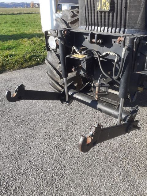 [3379-6747867-3.jpg]