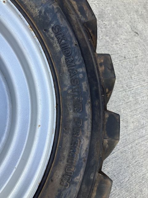 [3379-6870790-4.jpg]