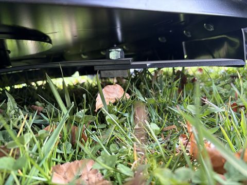 [3379-6884385-5.jpg]