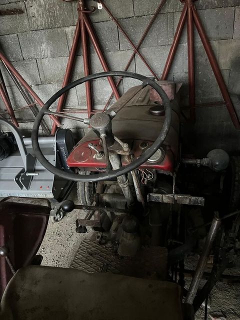 [3379-6899791-4.jpg]