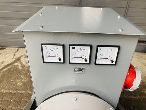 [3383-2868569-14.jpg]