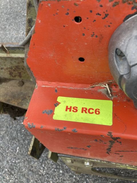 [3383-4039203-12.jpg]