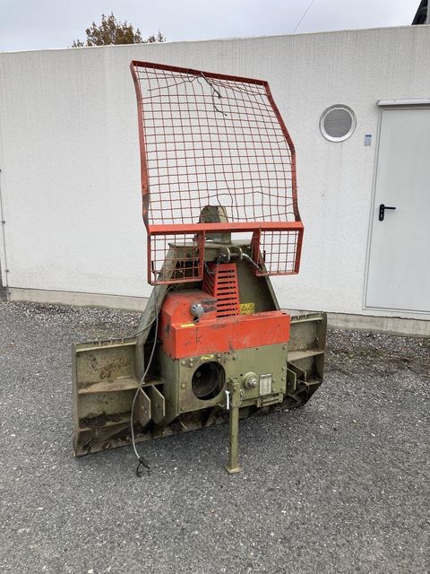 [3383-4039203-8.jpg]