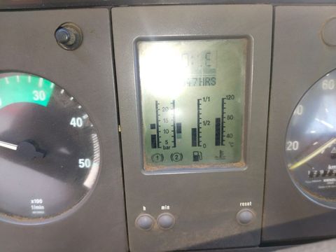 [3383-4473959-12.jpg]