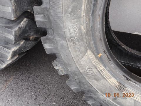 [3383-4621678-10.jpg]