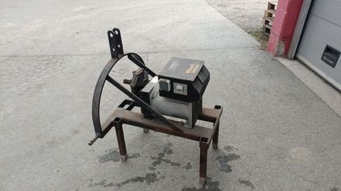 [3383-4711227-3.jpg]
