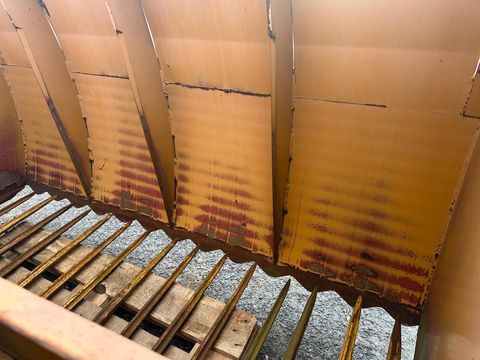 [3383-5514828-6.jpg]