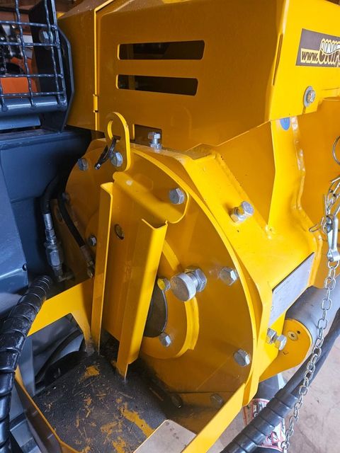 [3383-6458803-8.jpg]