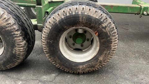 [3383-6526028-3.jpg]