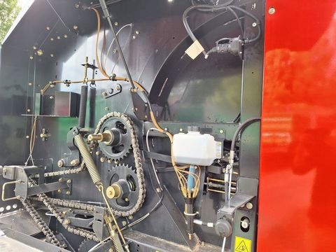 [3489-4077838-9.jpg]