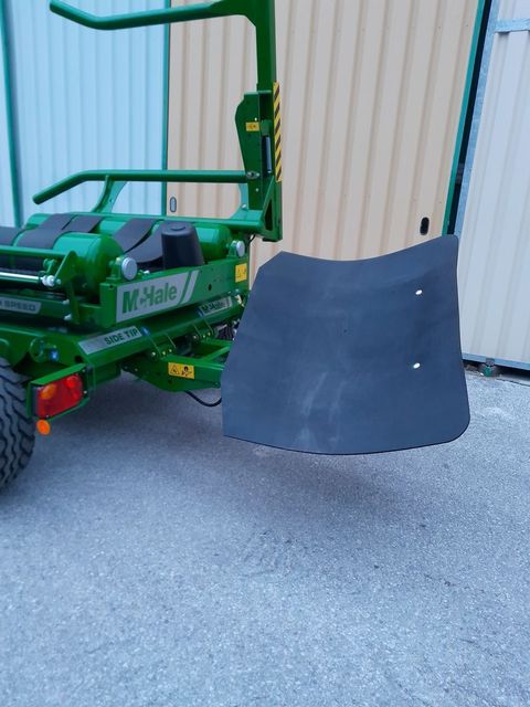 [3489-4126935-6.jpg]