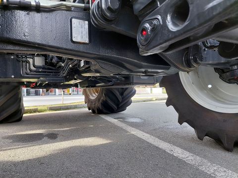 [3489-4753503-11.jpg]