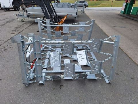 [3489-5449661-3.jpg]