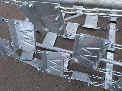 [3489-5449661-5.jpg]