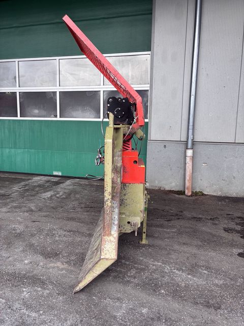 [3489-6474507-3.jpg]