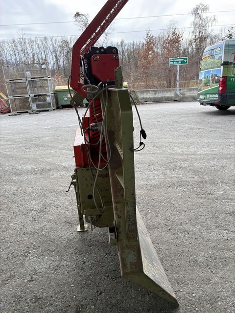 [3489-6474507-6.jpg]